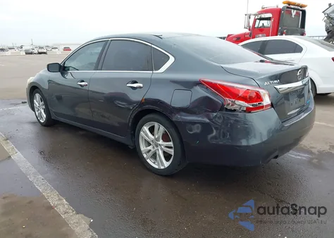 2013 Nissan Altima 2.5 S z USA, uszkodzony, nr VIN 1N4AL3AP7DN582010